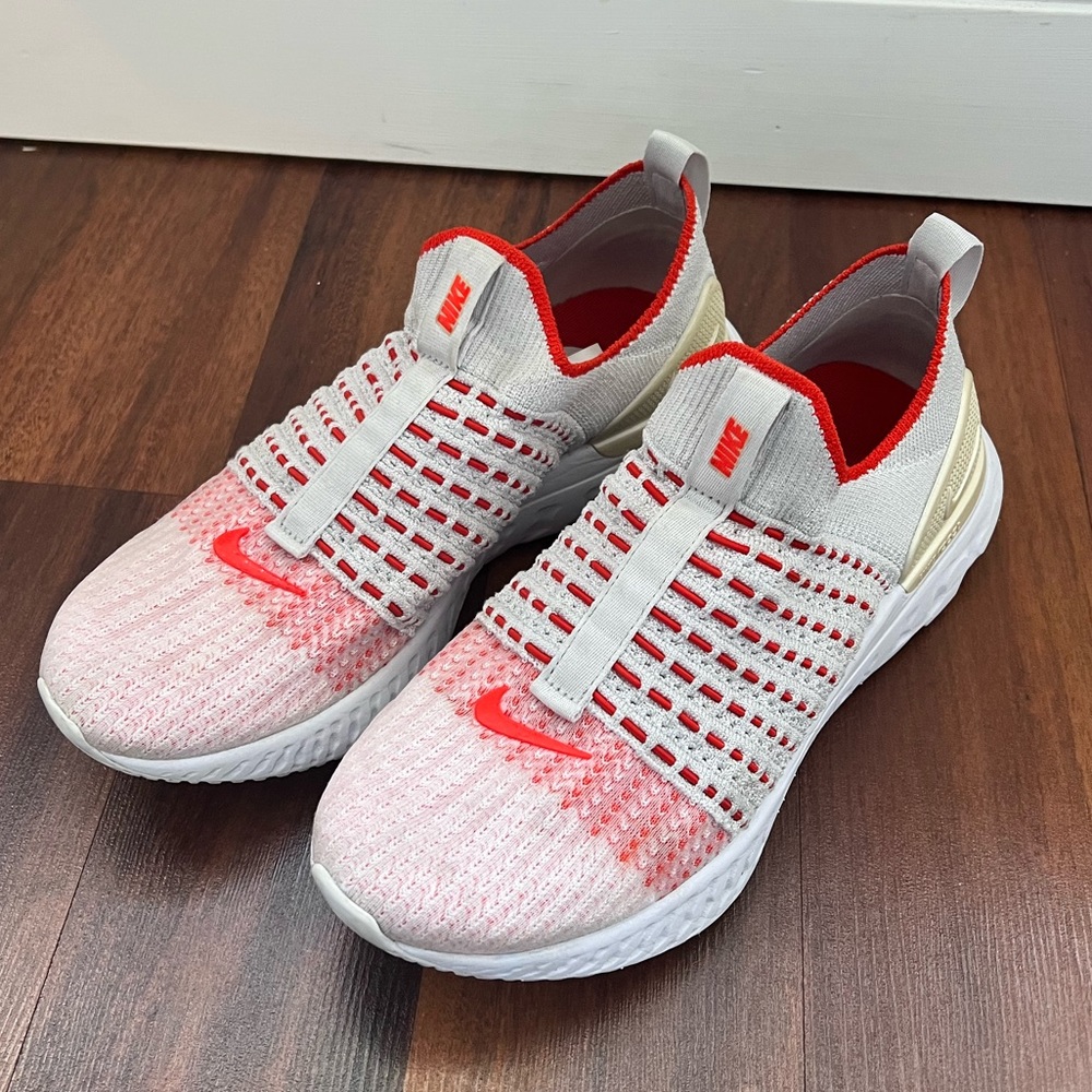 Nike Phantom Flyknits